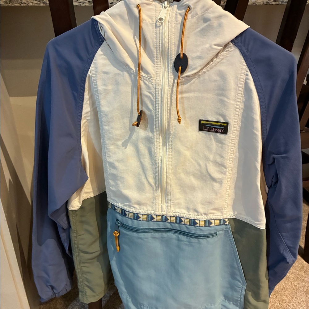 L.L. Bean White, Light Blue & Blue Hooded Windbreaker Jacket